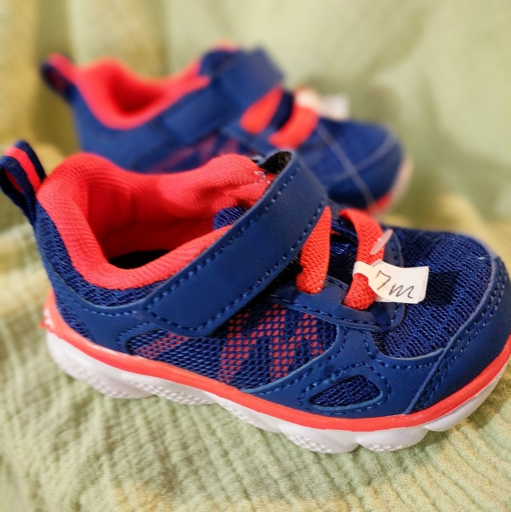 Toddler sneakers. Size 4